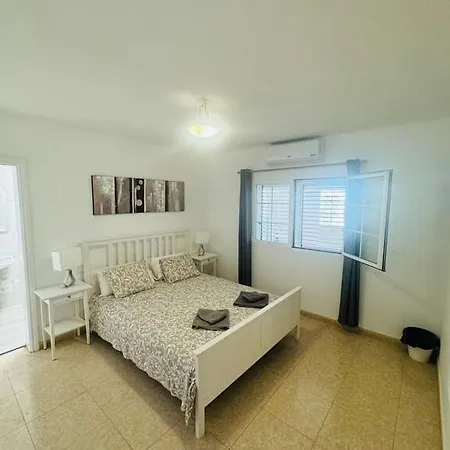 Вилла Marina Deniz *